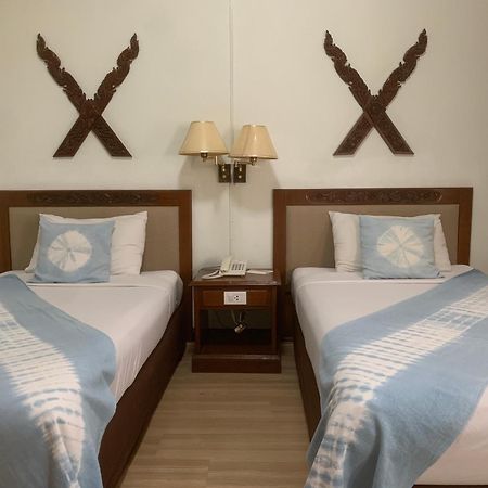 Maeyom Palace Hotel Phrae Eksteriør bilde