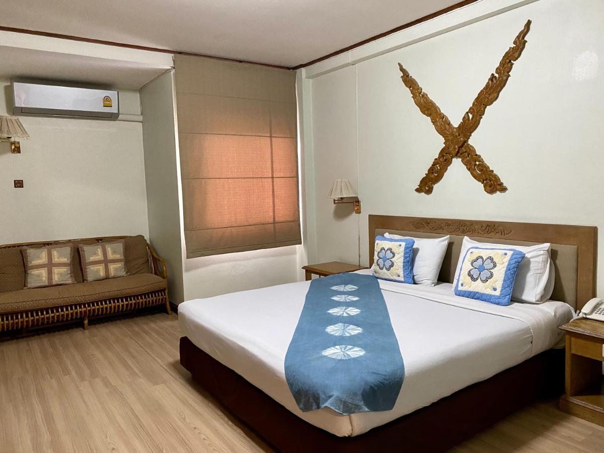 Maeyom Palace Hotel Phrae Eksteriør bilde