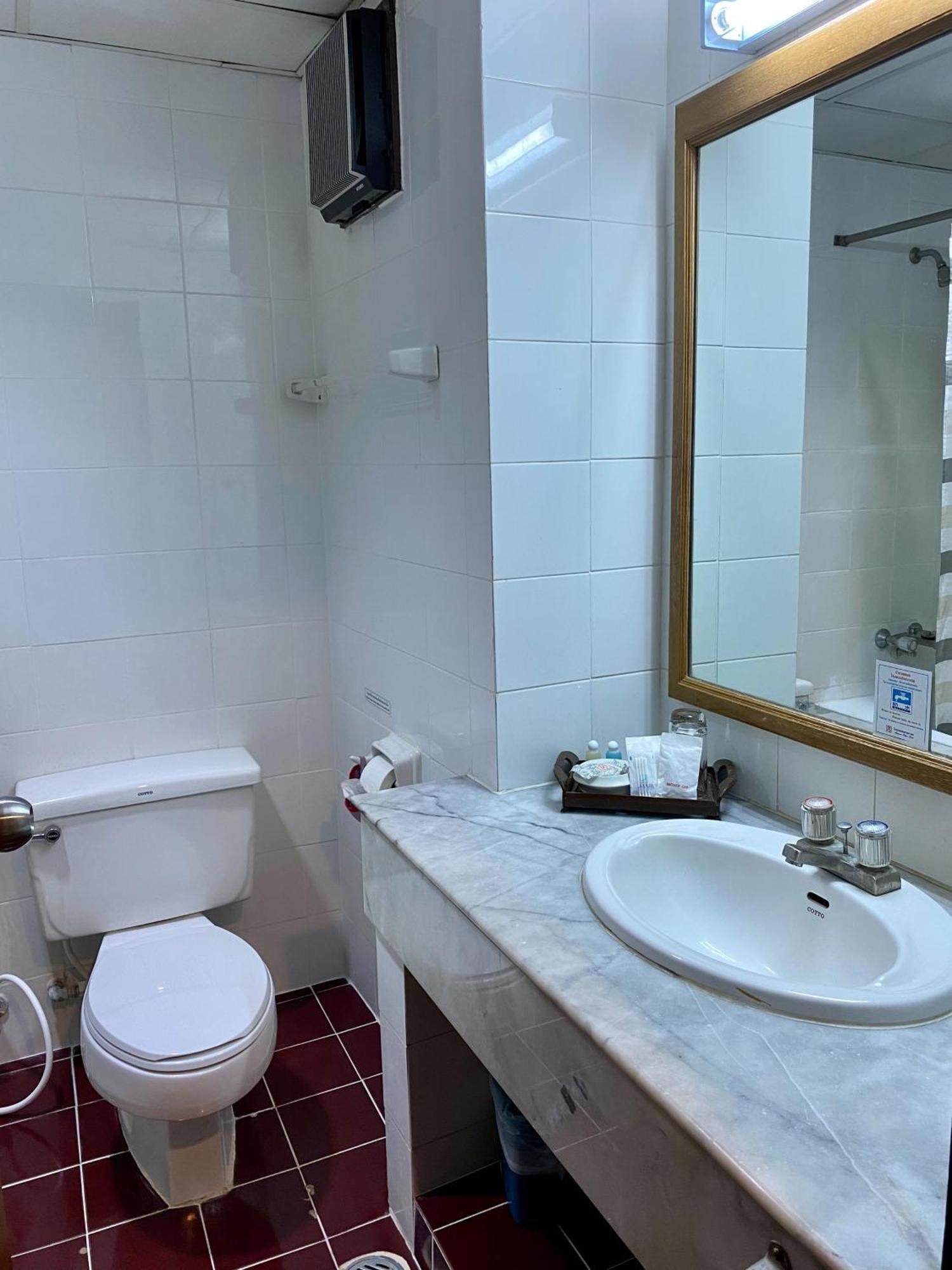 Maeyom Palace Hotel Phrae Eksteriør bilde
