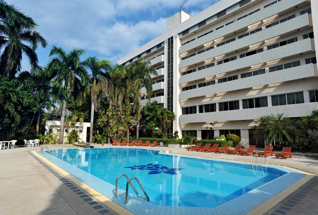 Maeyom Palace Hotel Phrae Eksteriør bilde