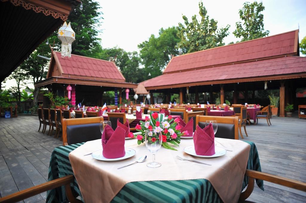 Maeyom Palace Hotel Phrae Eksteriør bilde