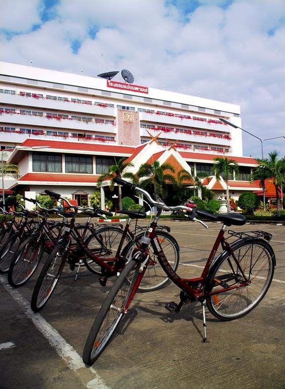 Maeyom Palace Hotel Phrae Eksteriør bilde